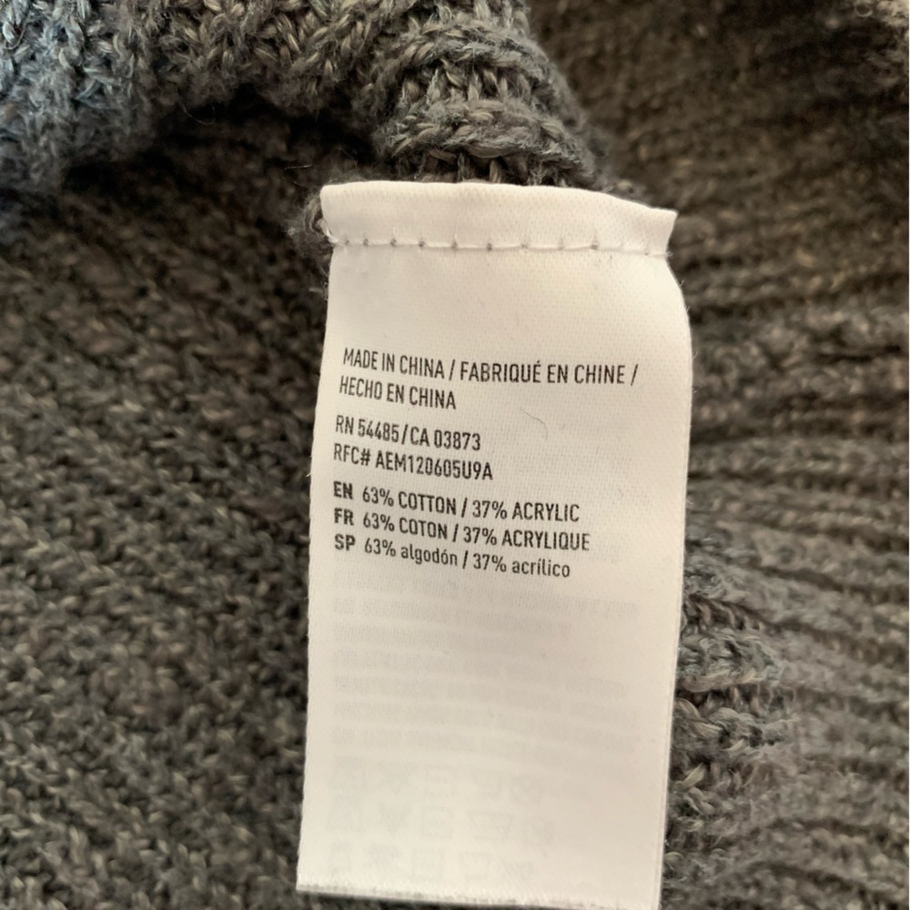 American Eagle Outfitters Women Long Sleeve V Neck Sweater Gray Small. - Picture 6 of 6